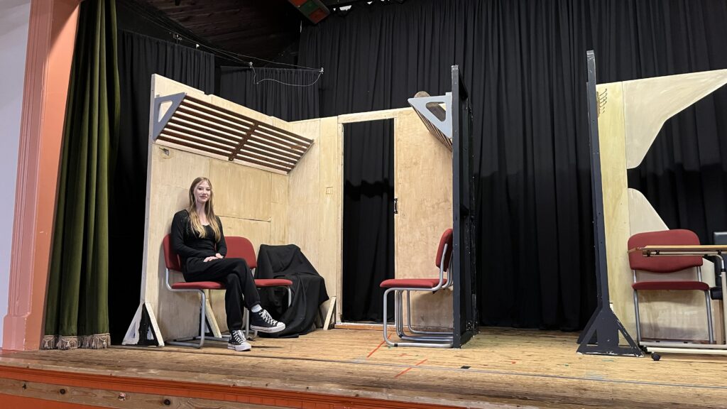 Tabitha-Rose The Lady Vanishes Stage Theatre